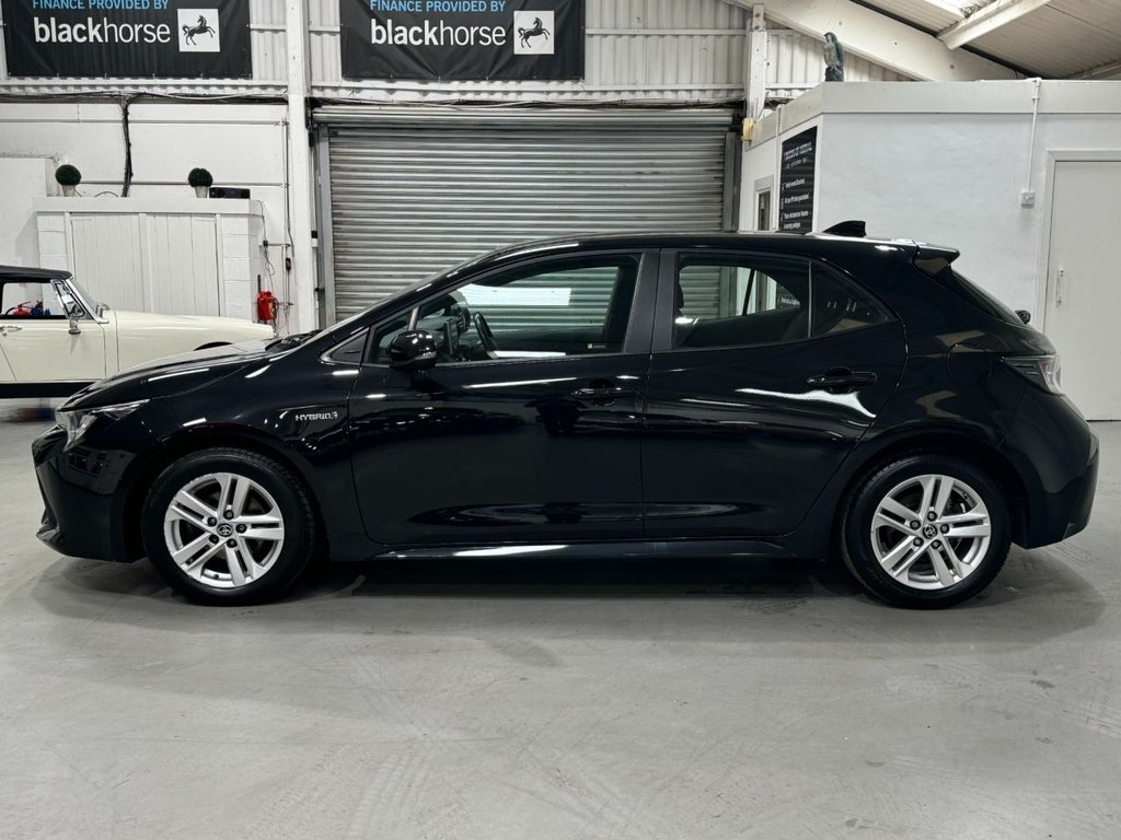 USED 2021 21 TOYOTA COROLLA 1.8 ICON 5d 121 BHP HEATED SEATS+REVERSING CAMERA