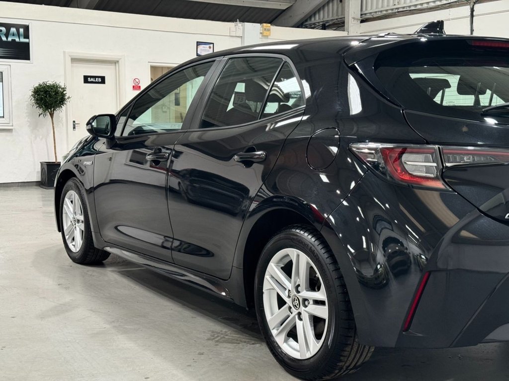USED 2021 21 TOYOTA COROLLA 1.8 ICON 5d 121 BHP HEATED SEATS+REVERSING CAMERA