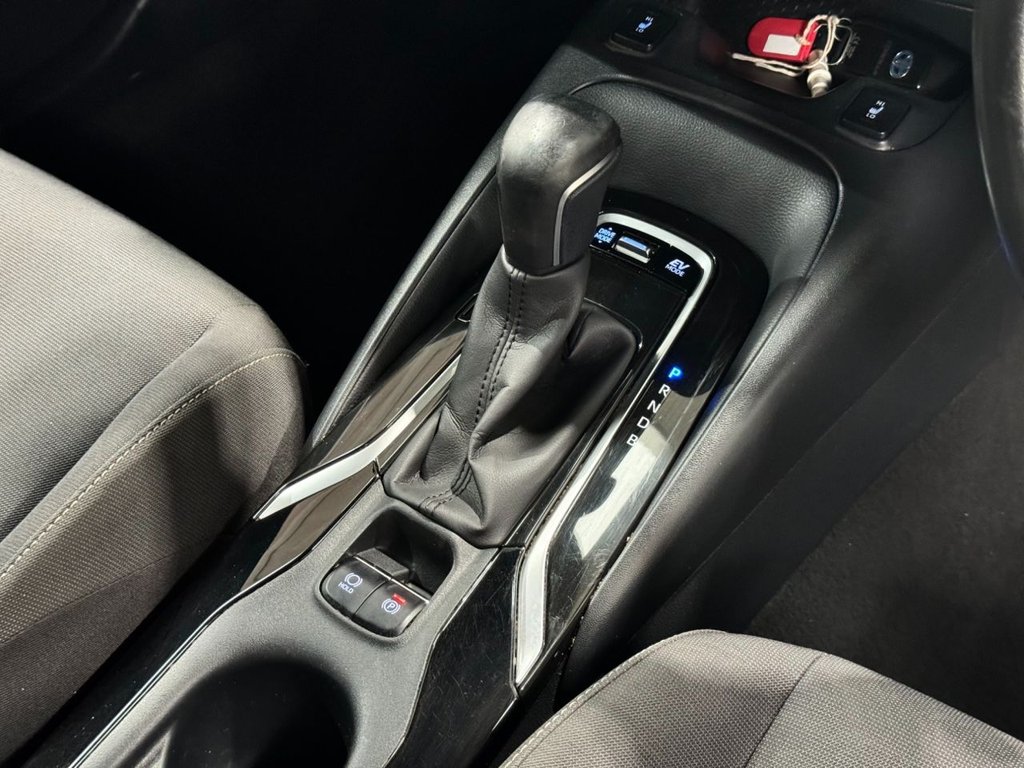 USED 2021 21 TOYOTA COROLLA 1.8 ICON 5d 121 BHP HEATED SEATS+REVERSING CAMERA