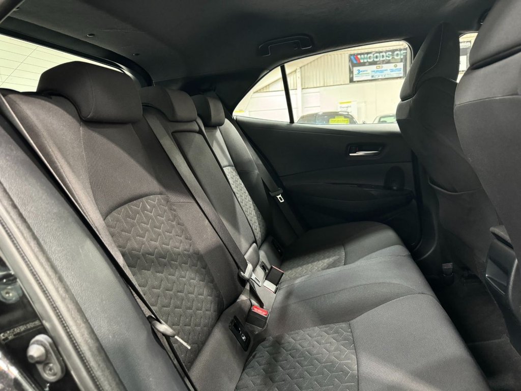 USED 2021 21 TOYOTA COROLLA 1.8 ICON 5d 121 BHP HEATED SEATS+REVERSING CAMERA