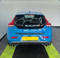 USED 2016 16 VOLVO V40 2.0 D2 R-DESIGN 5d 118 BHP 