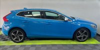 USED 2016 16 VOLVO V40 2.0 D2 R-DESIGN 5d 118 BHP 