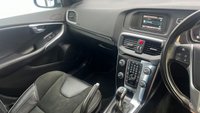 USED 2016 16 VOLVO V40 2.0 D2 R-DESIGN 5d 118 BHP 