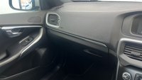 USED 2016 16 VOLVO V40 2.0 D2 R-DESIGN 5d 118 BHP 