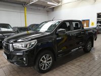 USED 2019 69 TOYOTA HI-LUX 2.4 INVINCIBLE X 4WD D-4D DCB 147 BHP 5 SEATS SAT NAV LEATHER HEATED SEATS REAR VIEW CAMERA CRUISE CONTROL PARKING SENSORS SPORT DECK LOAD LINER TOW BAR 1 OWNER SERVICE HISTORY