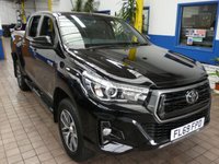 USED 2019 69 TOYOTA HI-LUX 2.4 INVINCIBLE X 4WD D-4D DCB 147 BHP 5 SEATS SAT NAV LEATHER HEATED SEATS REAR VIEW CAMERA CRUISE CONTROL PARKING SENSORS SPORT DECK LOAD LINER TOW BAR 1 OWNER SERVICE HISTORY