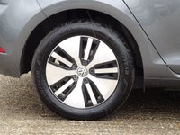 USED 2020 70 VOLKSWAGEN GOLF E-GOLF 35.8kWh 5d 135 BHP 