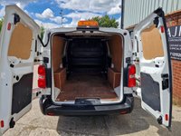 USED 2020 70 VAUXHALL VIVARO 1.5 L2H1 2900 DYNAMIC S/S 101 BHP EURO 6 ULEZ COMPLIANT