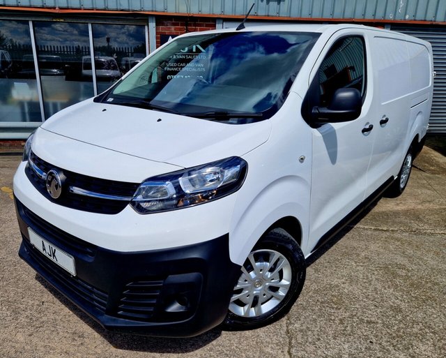 2020 70 Vauxhall Vivaro 1.5 L2H1 2900 DYNAMIC S/S 101 BHP