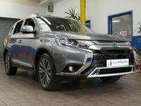 USED 2020 20 MITSUBISHI OUTLANDER 2.0 EXCEED 5d 148 BHP STUNNING EXAMPLE 7 SEATS SAT NAV LEATHER HEATED SEATS REAR VIEW CAMERA CRUISE CONTROL PARKING SENSORS GENUINE LOW MILES 1 OWNER SERVICE HISTORY
