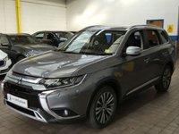 USED 2020 20 MITSUBISHI OUTLANDER 2.0 EXCEED 5d 148 BHP STUNNING EXAMPLE 7 SEATS SAT NAV LEATHER HEATED SEATS REAR VIEW CAMERA CRUISE CONTROL PARKING SENSORS GENUINE LOW MILES 1 OWNER SERVICE HISTORY