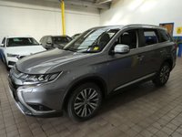 USED 2020 20 MITSUBISHI OUTLANDER 2.0 EXCEED 5d 148 BHP STUNNING EXAMPLE 7 SEATS SAT NAV LEATHER HEATED SEATS REAR VIEW CAMERA CRUISE CONTROL PARKING SENSORS GENUINE LOW MILES 1 OWNER SERVICE HISTORY