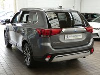 USED 2020 20 MITSUBISHI OUTLANDER 2.0 EXCEED 5d 148 BHP STUNNING EXAMPLE 7 SEATS SAT NAV LEATHER HEATED SEATS REAR VIEW CAMERA CRUISE CONTROL PARKING SENSORS GENUINE LOW MILES 1 OWNER SERVICE HISTORY