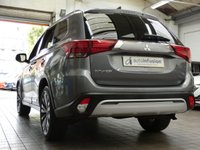 USED 2020 20 MITSUBISHI OUTLANDER 2.0 EXCEED 5d 148 BHP STUNNING EXAMPLE 7 SEATS SAT NAV LEATHER HEATED SEATS REAR VIEW CAMERA CRUISE CONTROL PARKING SENSORS GENUINE LOW MILES 1 OWNER SERVICE HISTORY