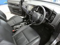 USED 2020 20 MITSUBISHI OUTLANDER 2.0 EXCEED 5d 148 BHP STUNNING EXAMPLE 7 SEATS SAT NAV LEATHER HEATED SEATS REAR VIEW CAMERA CRUISE CONTROL PARKING SENSORS GENUINE LOW MILES 1 OWNER SERVICE HISTORY