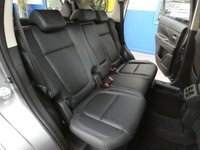 USED 2020 20 MITSUBISHI OUTLANDER 2.0 EXCEED 5d 148 BHP STUNNING EXAMPLE 7 SEATS SAT NAV LEATHER HEATED SEATS REAR VIEW CAMERA CRUISE CONTROL PARKING SENSORS GENUINE LOW MILES 1 OWNER SERVICE HISTORY
