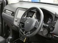 USED 2020 20 MITSUBISHI OUTLANDER 2.0 EXCEED 5d 148 BHP STUNNING EXAMPLE 7 SEATS SAT NAV LEATHER HEATED SEATS REAR VIEW CAMERA CRUISE CONTROL PARKING SENSORS GENUINE LOW MILES 1 OWNER SERVICE HISTORY
