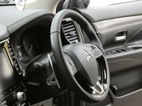 USED 2020 20 MITSUBISHI OUTLANDER 2.0 EXCEED 5d 148 BHP STUNNING EXAMPLE 7 SEATS SAT NAV LEATHER HEATED SEATS REAR VIEW CAMERA CRUISE CONTROL PARKING SENSORS GENUINE LOW MILES 1 OWNER SERVICE HISTORY