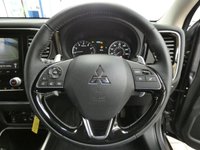 USED 2020 20 MITSUBISHI OUTLANDER 2.0 EXCEED 5d 148 BHP STUNNING EXAMPLE 7 SEATS SAT NAV LEATHER HEATED SEATS REAR VIEW CAMERA CRUISE CONTROL PARKING SENSORS GENUINE LOW MILES 1 OWNER SERVICE HISTORY