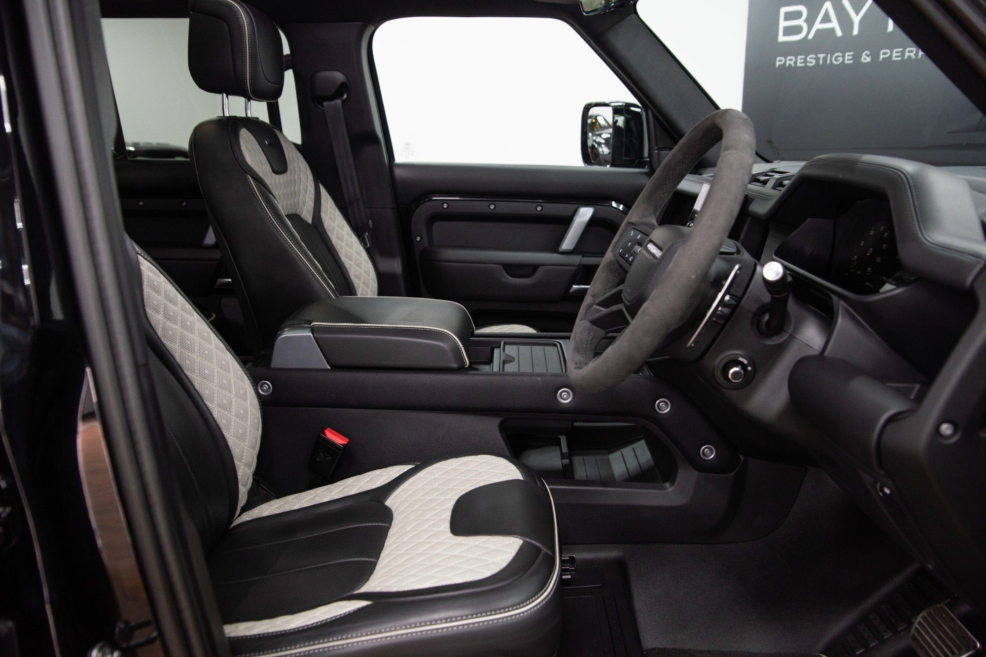 USED 2022 22 LAND ROVER DEFENDER 5.0 V8 