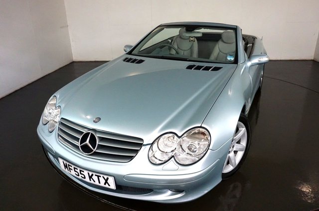 2005 55 Mercedes-Benz Sl 3.7 SL350 2d AUTO-2 FORMER KEEPERS-FINISHED IN TELLURITE SILVER METALLIC WITH GREY LEATHER UPHOLSTERY-ELECTRIC FOLDING MIRRORS-XENON HEADLIGHTS-17