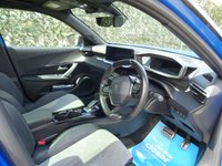 USED 2020 20 PEUGEOT 2008 GT 50kWh 5d 135 BHP 