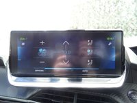 USED 2020 20 PEUGEOT 2008 GT 50kWh 5d 135 BHP 
