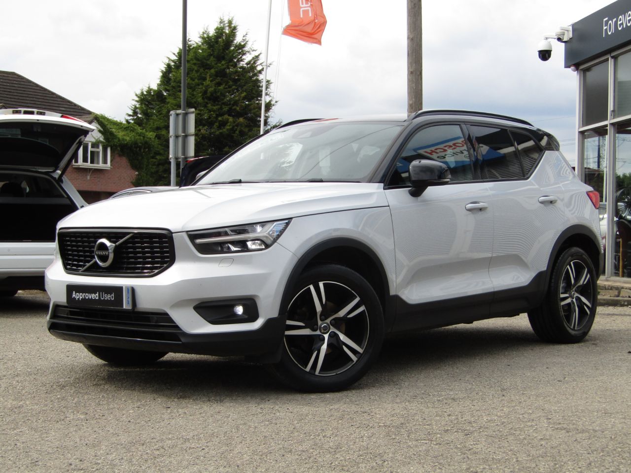 2020 Volvo Xc40 D3 R-Design £18,600