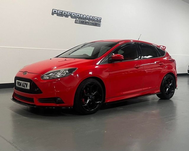 2014 14 Ford Focus 2.0 ST-2 5d 247 BHP