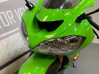 USED 2004 04 KAWASAKI ZX10 R 998cc ZX 1000 C1H  ONLY 5,350 MILES FROM NEW