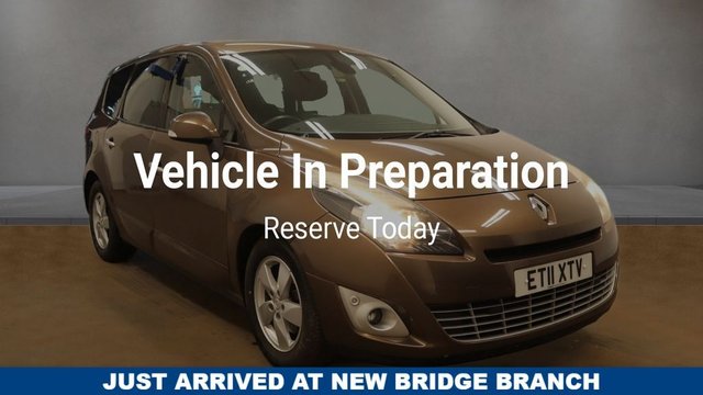 View our Renault Scenic 1.5 DYNAMIQUE TOMTOM DCI EDC 5d 110 BHP