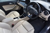 USED 2017 17 MERCEDES-BENZ GLA-CLASS 2.0 GLA 250 4MATIC SPORT PREMIUM PLUS 5d 208 BHP Automatic | Sun Roof | 2 Keys | Full Service History | Full Beige Leather Interior | 2 Owners | Satellite Navigation | Parking Sensors | ULEZ FREE |