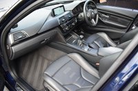 USED 2016 66 BMW M3 3.0 M3 COMPETITION PACKAGE 4d 444 BHP RARE MANUAL / CARBON / SUNROOF