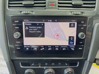 USED 2018 67 VOLKSWAGEN GOLF 1.6 SE NAVIGATION TDI BLUEMOTION TECHNOLOGY 5d 114 BHP SATNAV DAB APPLE CAR PLAY