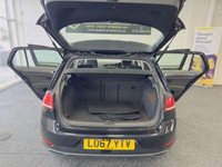 USED 2018 67 VOLKSWAGEN GOLF 1.6 SE NAVIGATION TDI BLUEMOTION TECHNOLOGY 5d 114 BHP SATNAV DAB APPLE CAR PLAY
