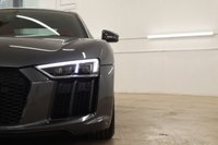 USED 2018 18 AUDI R8 5.2 V10 PLUS QUATTRO 2d 602 BHP ONLY 2306 MILES FROM NEW 2 OWNERS