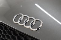 USED 2018 18 AUDI R8 5.2 V10 PLUS QUATTRO 2d 602 BHP ONLY 2306 MILES FROM NEW 2 OWNERS