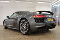 USED 2018 18 AUDI R8 5.2 V10 PLUS QUATTRO 2d 602 BHP ONLY 2306 MILES FROM NEW 2 OWNERS