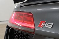USED 2018 18 AUDI R8 5.2 V10 PLUS QUATTRO 2d 602 BHP ONLY 2306 MILES FROM NEW 2 OWNERS