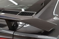 USED 2018 18 AUDI R8 5.2 V10 PLUS QUATTRO 2d 602 BHP ONLY 2306 MILES FROM NEW 2 OWNERS