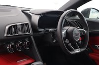 USED 2018 18 AUDI R8 5.2 V10 PLUS QUATTRO 2d 602 BHP ONLY 2306 MILES FROM NEW 2 OWNERS