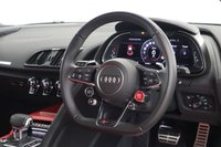 USED 2018 18 AUDI R8 5.2 V10 PLUS QUATTRO 2d 602 BHP ONLY 2306 MILES FROM NEW 2 OWNERS