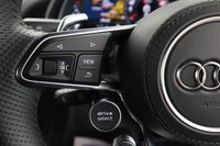 USED 2018 18 AUDI R8 5.2 V10 PLUS QUATTRO 2d 602 BHP ONLY 2306 MILES FROM NEW 2 OWNERS
