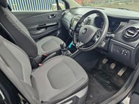 USED 2015 65 RENAULT CAPTUR 0.9 DYNAMIQUE S NAV TCE 5d 90 BHP ONLY ONE PREVIOUS KEEPER WITH FULL SERVICE HISTORY. CHEAP ROAD TAX. 6 MONTH WARRANTY