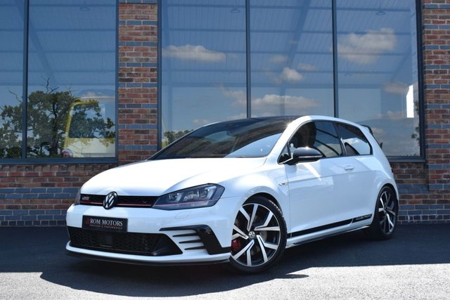 2017 N Volkswagen Golf 2.0 GTI CLUBSPORT EDITION 40 DSG 3d 261 BHP