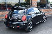 USED 2019 19 MINI HATCH JOHN COOPER WORKS 2.0 JOHN COOPER WORKS 3d 228 BHP PAN ROOF / LEATHER / BLACK PK