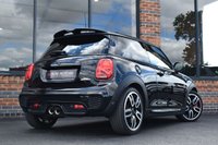 USED 2019 19 MINI HATCH JOHN COOPER WORKS 2.0 JOHN COOPER WORKS 3d 228 BHP PAN ROOF / LEATHER / BLACK PK