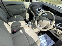 USED 2010 10 RENAULT SCENIC 1.5 PRIVILEGE TOMTOM DCI FAP EDC 5d AUTO 110 BHP 35,857 MILES WITH FULL HISTORY