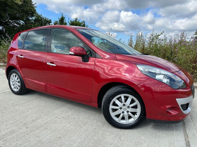 2010 10 Renault Scenic 1.5 PRIVILEGE TOMTOM DCI FAP EDC 5d AUTO 110 BHP