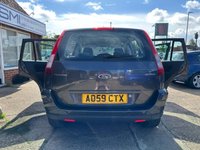 USED 2009 59 FORD FUSION 1.6 ZETEC 5d 100 BHP 